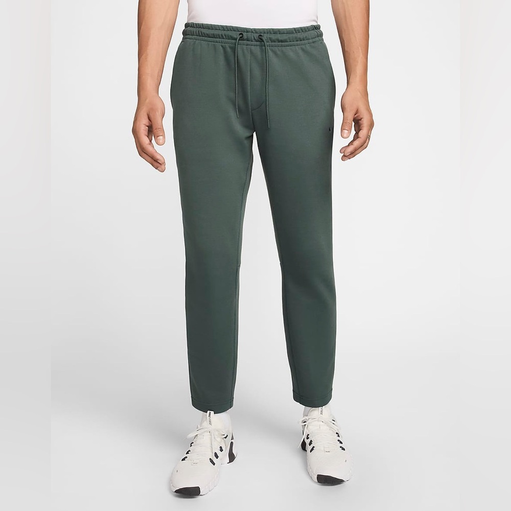 NWT Nike Primary Fleece Dri-FIT UV Tapered Performance Pant Vtg Green Mns Sz M